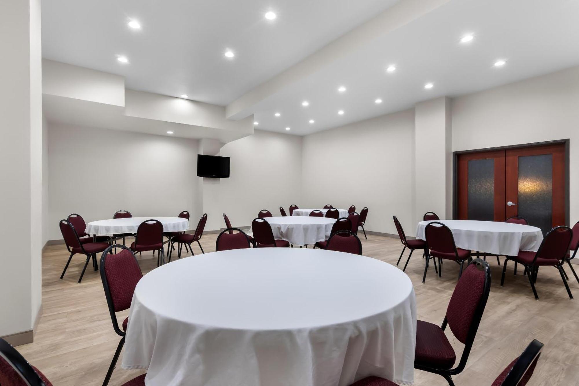 Comfort Suites Yukon - Sw Oklahoma City Εξωτερικό φωτογραφία